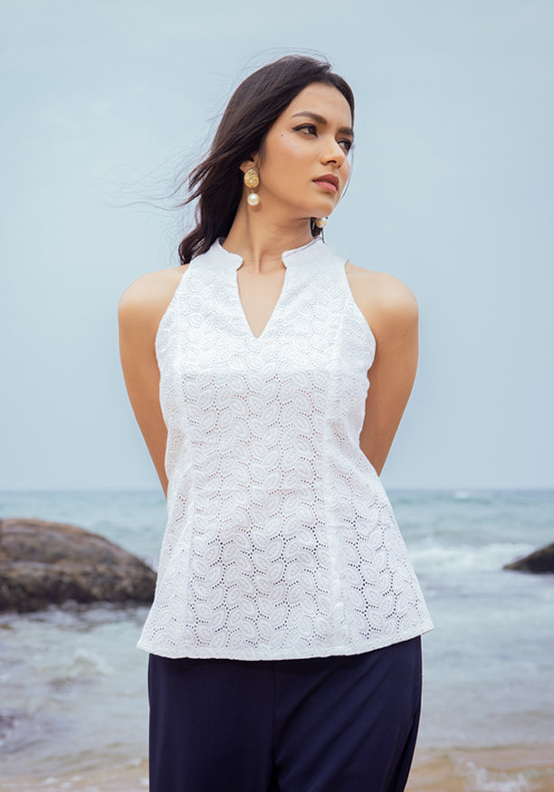 CLEVA WHITE SLEEVELESS BLOUSE
